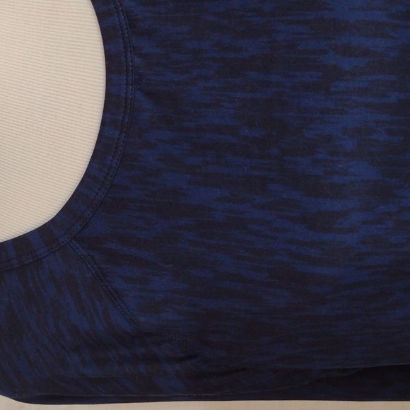 Title 9 long-sleeved shirttail hem athletic tee - Picture 2 of 8